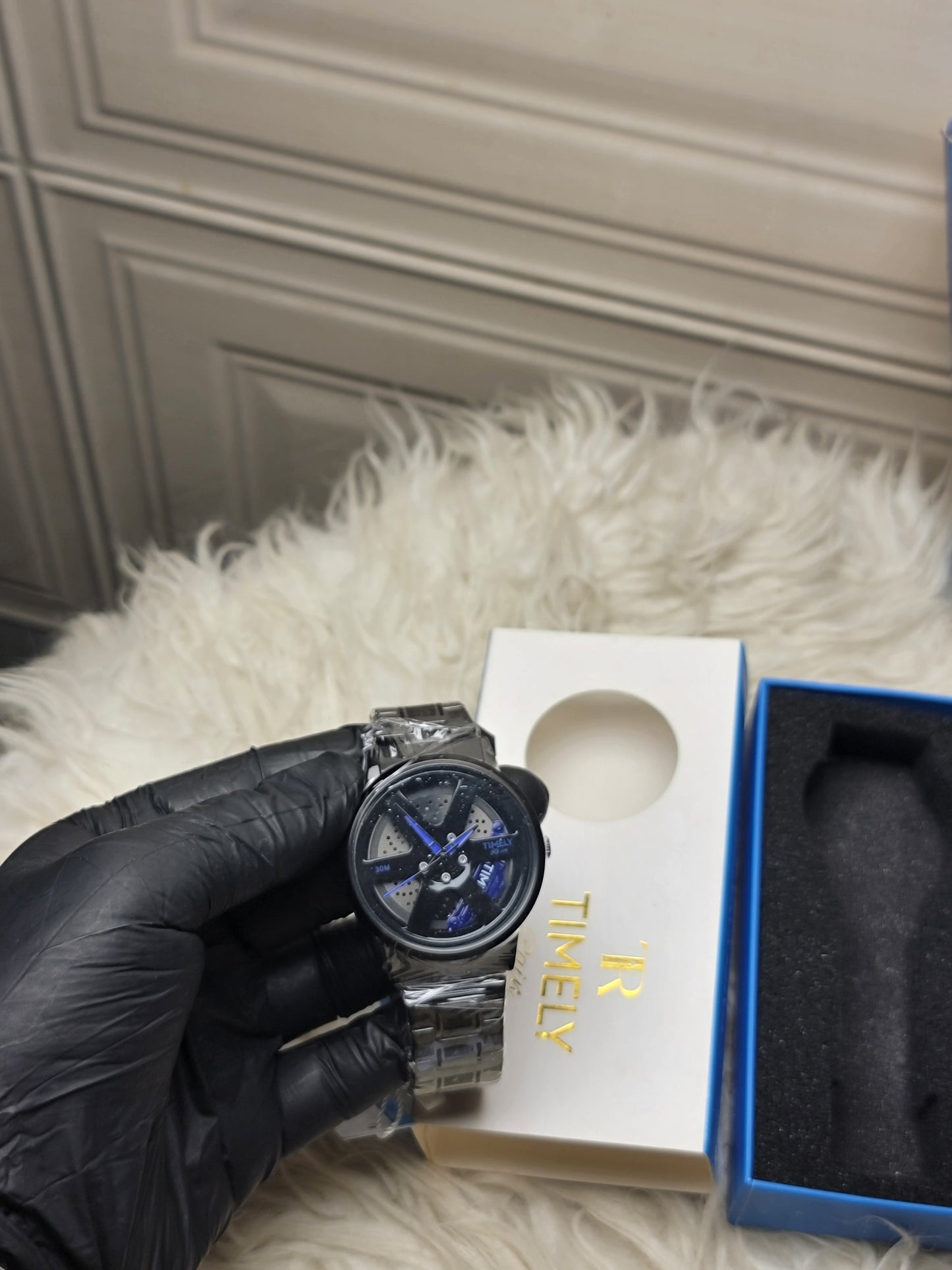 Rotating rim watches  timely